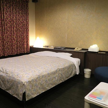 Hotel Carnival  Metabaru Esterno foto